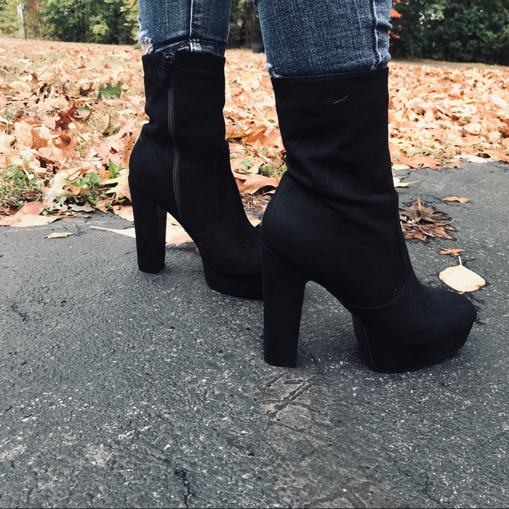 🆕Brooklyn | Black Platform Bootie - Picture 2 of 6